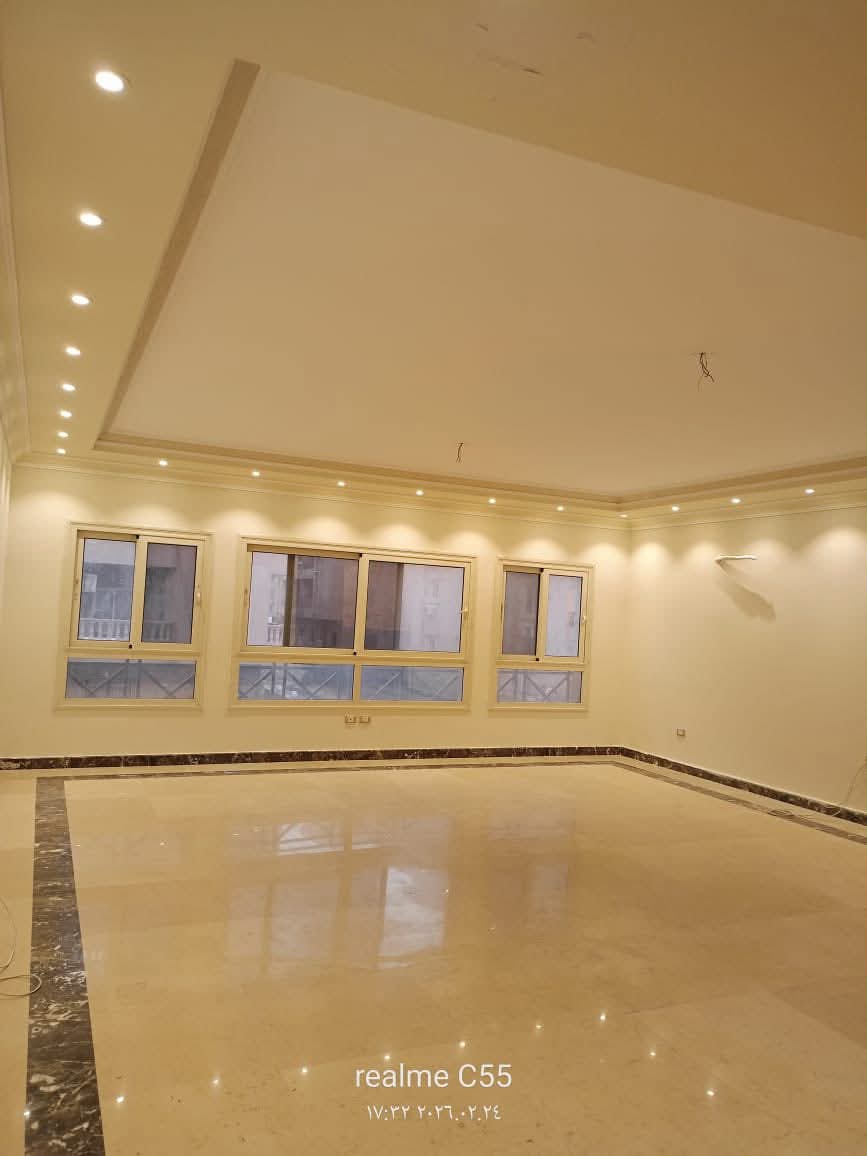 شقه للإيجار في البنفسج عمارات   ⬅️ دور اول   ⬅️ مساحه 180 متر