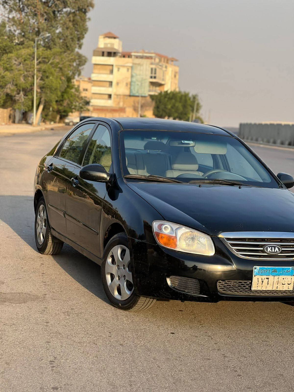 فرصة لا تتكرر – عربية لقطة 🔥 موديل: 2009 العداد: 165 ألف كم الحالة: